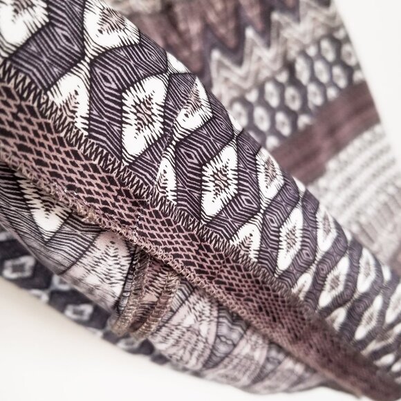 L'AGENCE Print Pleated Satin Fit & Flare Dress Size 6 Nordstrom $495 Aztec Silky - Picture 14 of 16